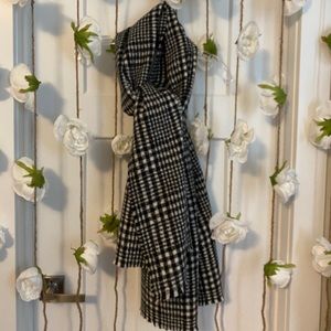 Old Navy Plaid Scarf NEW WITH TAGS